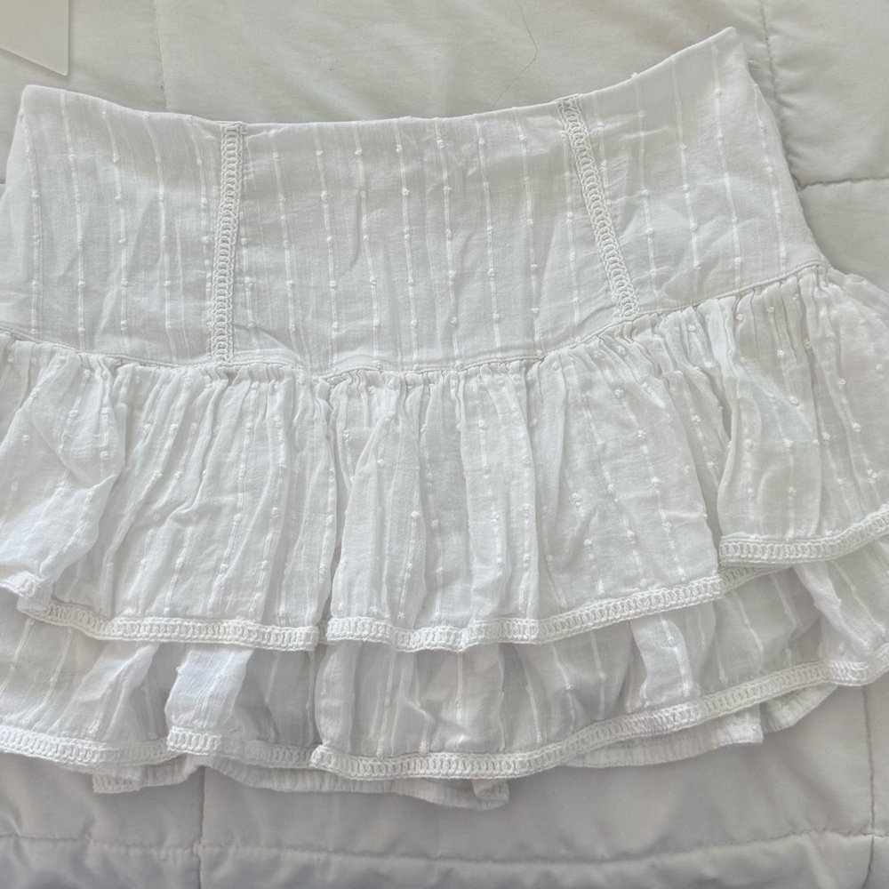 Forever 21 White Ruffled Mini Skirt